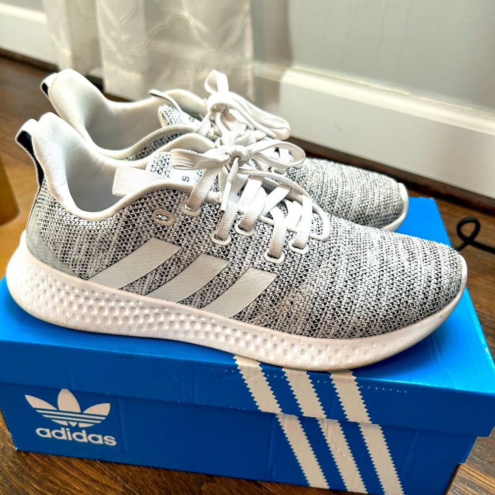 Womens Adidas Sneakers Size 8